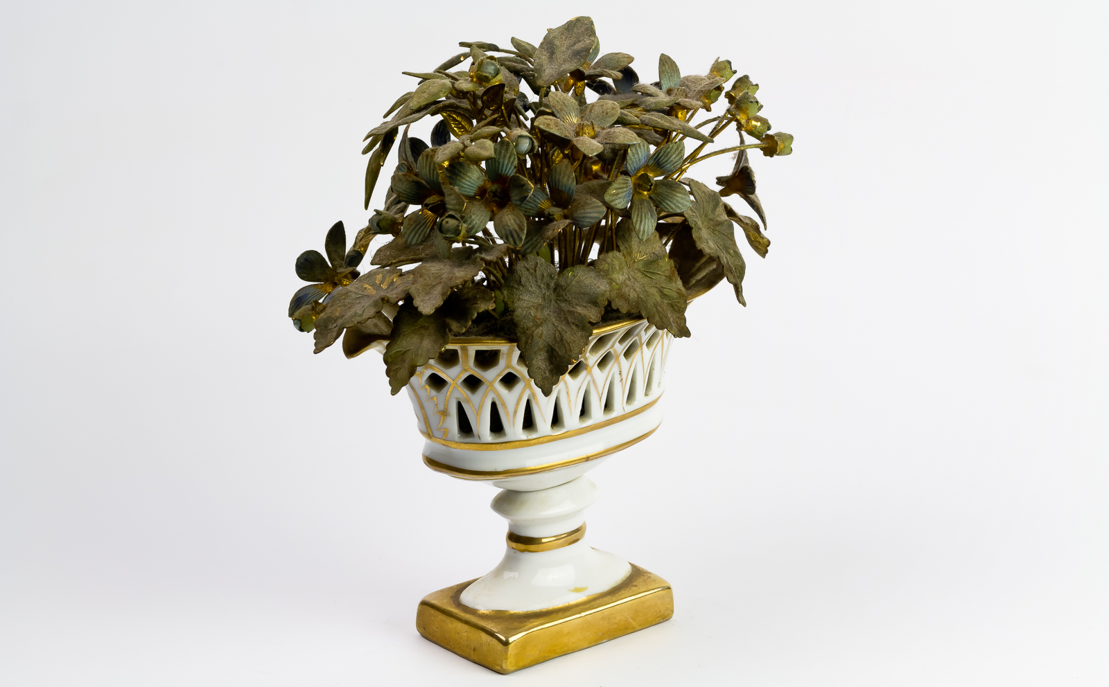 MetalFlowersCeramicVase-2